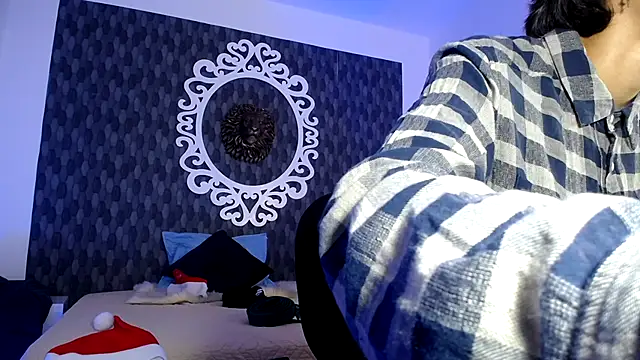 Ghost  Girl  online show from 12/20/25, 06:11