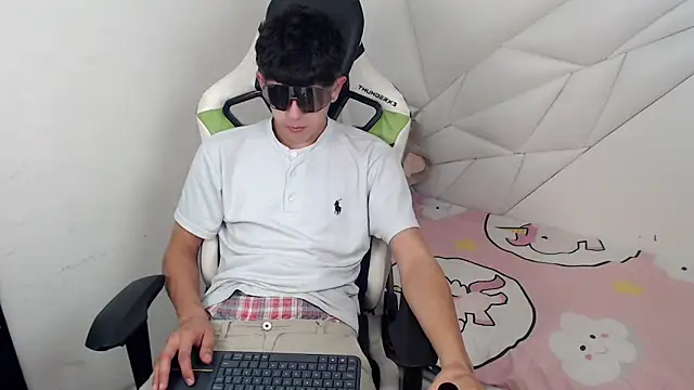 Cash G  online show from 11/30/25, 08:31