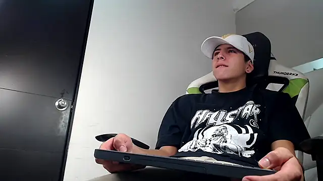 Cash G  online show from 11/21/25, 08:30