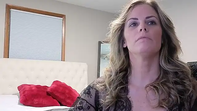 Snapshot of Koralynn_777 chatting on 02/06/26, 02:51 Koralynn 777 online show from 02/06/26, 02:51