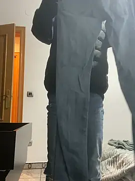 Snapshot of Dondeloquieras4 chatting on 02/14/26, 06:08 Dondeloquieras4 online show from 02/14/26, 06:08