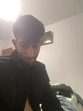 Snapshot of Dondeloquieras4 chatting on 02/07/26, 12:40 Dondeloquieras4 online show from 02/07/26, 12:40