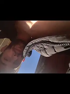 Snapshot of Dondeloquieras4 chatting on 02/26/26, 10:04 Dondeloquieras4 online show from 02/26/26, 10:04