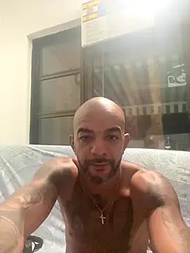 latino2211 online show from 10/27/25, 11:27