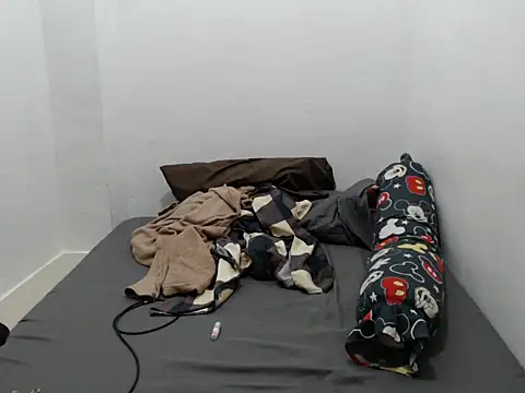 MiyakoCavendish online show from 10/30/25, 04:00