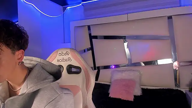 Genesis ask online show from 11/28/25, 03:17