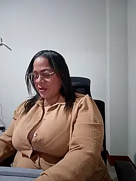 Angie milf50 online show from 04/19/26, 02:23