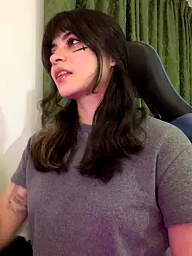 Snapshot of Annagoth_ chatting on 12/03/25, 02:01 Annagoth online show from 12/03/25, 02:01