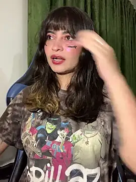 Snapshot of Annagoth_ chatting on 12/17/25, 01:21 Annagoth online show from 12/17/25, 01:21