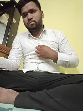 Snapshot of _Ramesh_pj chatting on 11/13/25, 06:45 Ramesh pj online show from 11/13/25, 06:45