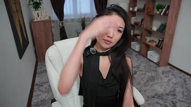 OnieClose online show from 12/05/25, 07:51