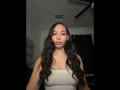 nikkiloveee online show from 03/26/26, 10:51