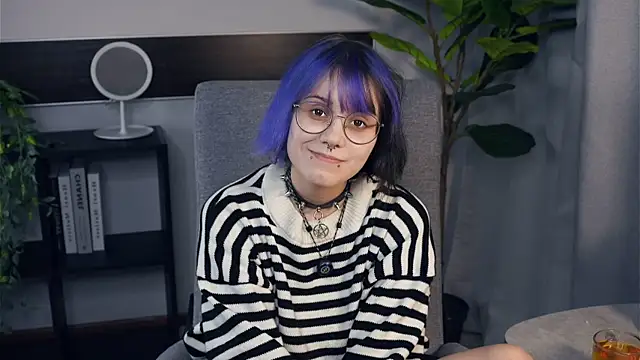 KellePourier online show from 10/27/25, 05:36