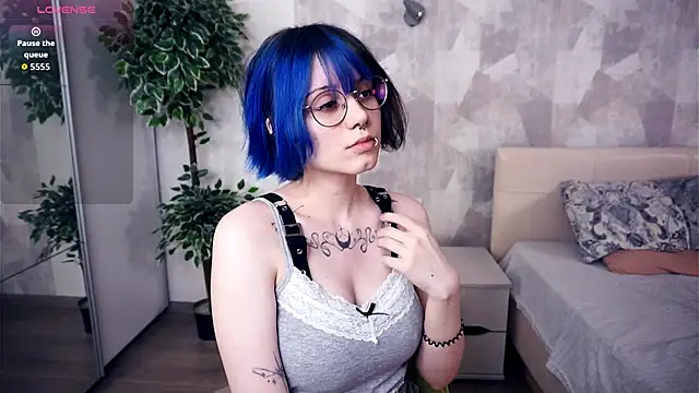 KellePourier online show from 12/02/25, 06:42