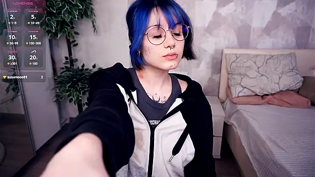 KellePourier online show from 12/05/25, 07:12