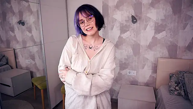 KellePourier online show from 11/04/25, 06:55