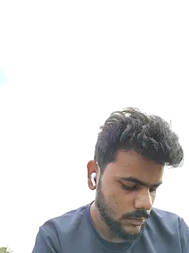 Snapshot of devil_boy_0909 chatting on 10/28/25, 04:24 devil boy 0909 online show from 10/28/25, 04:24