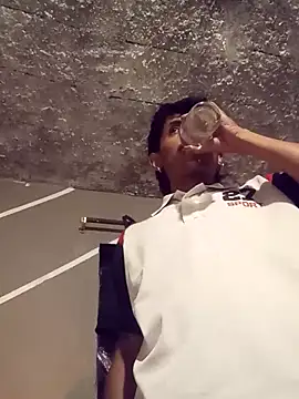 SkinniYamo online show from 04/09/26, 03:30