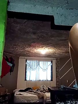 SkinniYamo online show from 03/27/26, 03:46