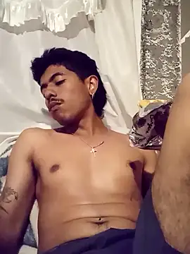 SkinniYamo online show from 04/08/26, 02:24