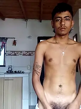 SkinniYamo online show from 02/25/26, 04:18