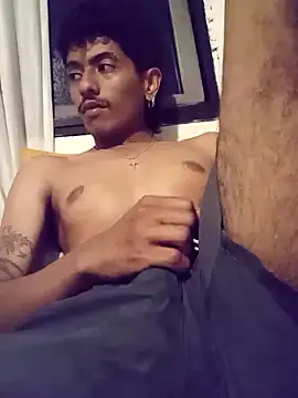 SkinniYamo online show from 04/07/26, 04:14