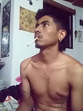 SkinniYamo online show from 03/18/26, 11:59