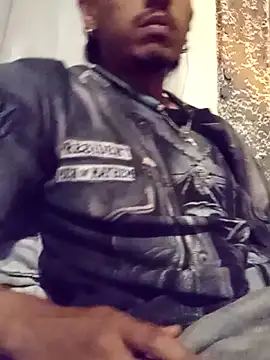 SkinniYamo online show from 03/24/26, 05:07