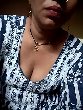 Snapshot of HayatKapoor chatting on 11/07/25, 05:17 HayatKapoor online show from 11/07/25, 05:17