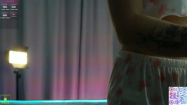 Hochu Labubu online show from 11/23/25, 02:10