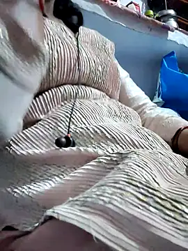 Hot-Rubyy online show from 04/02/26, 05:19