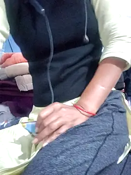 Hot-Rubyy online show from 12/03/25, 07:52