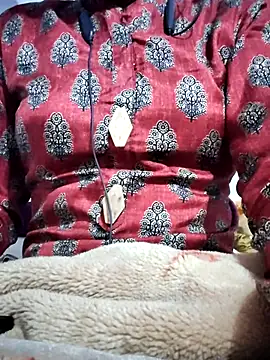 Hot-Rubyy online show from 12/04/25, 10:03