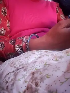 Hot-Rubyy online show from 01/18/26, 04:43