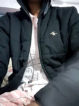 Hot-Rubyy online show from 12/15/25, 07:25