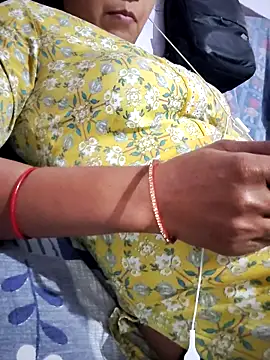 Hot-Rubyy online show from 03/12/26, 10:52