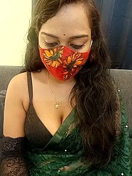 menaxi-baby7 online show from 11/24/25, 07:25