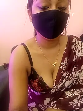 menaxi-baby7 online show from 02/23/26, 12:50