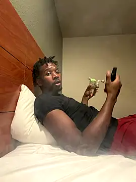 Snapshot of bbc4toes92 chatting on 11/05/25, 10:07 bbc4toes92 online show from 11/05/25, 10:07