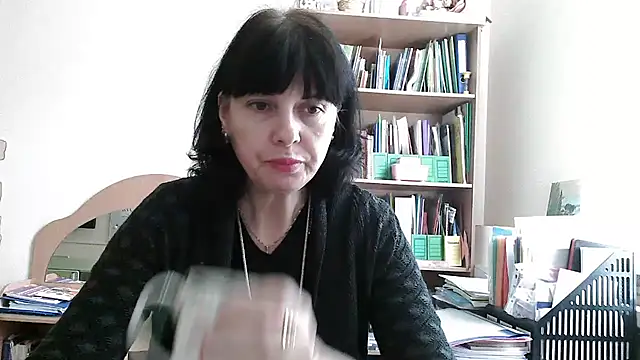Snapshot of Viknika chatting on 11/10/25, 09:36 Viknika online show from 11/10/25, 09:36