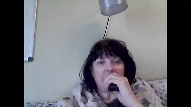 Snapshot of Viknika chatting on 11/04/25, 10:08 Viknika online show from 11/04/25, 10:08