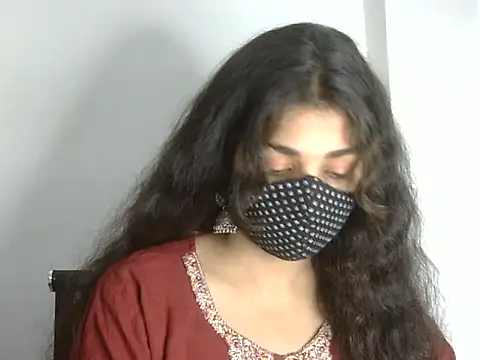 Cutie Sonam online show from 04/04/26, 04:02