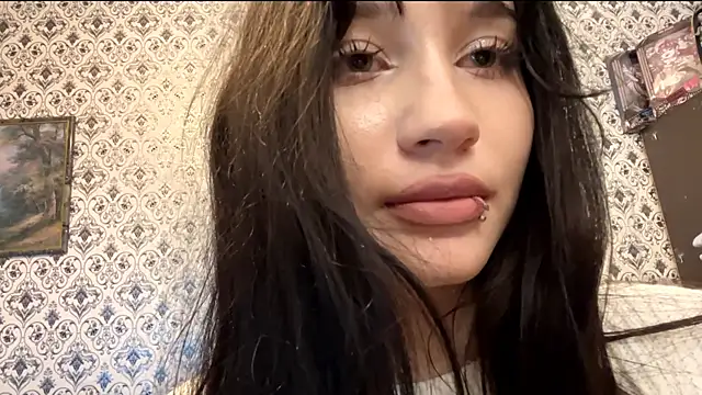 SofiaDreams09 online show from 12/15/25, 02:12