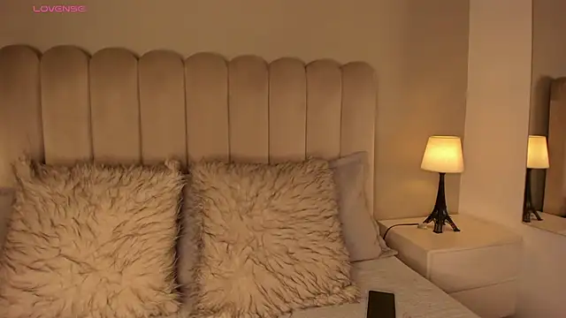 Melanie hillz online show from 03/24/26, 07:14