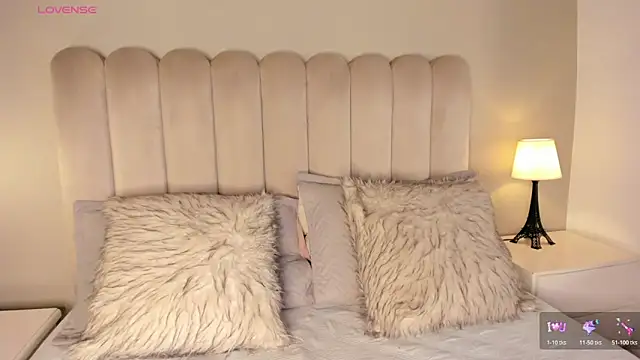 Melanie hillz online show from 03/17/26, 07:28