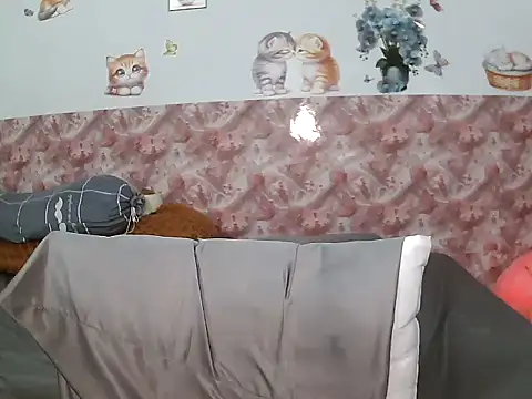 zubu 202 online show from 12/14/25, 01:49