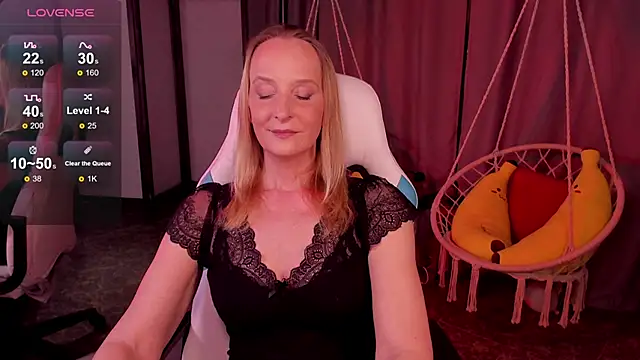 ScarlettPalmer online show from 04/03/26, 12:11