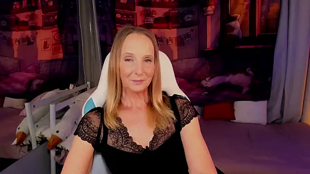 Snapshot of ScarlettPalmer chatting on 07/18/26, 10:02 ScarlettPalmer online show from 07/18/26, 10:02