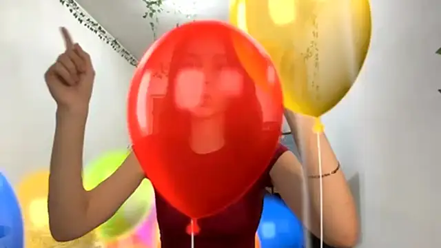 LilithFlamey online show from 11/06/25, 07:12