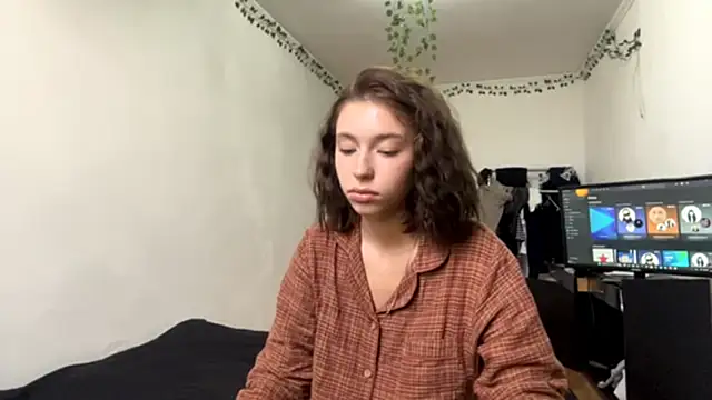 LilithFlamey online show from 11/03/25, 07:13